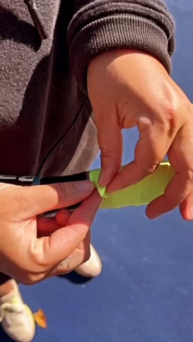 ADV Felttac Pickleball Grip Tape - Soft, Very Durable, Sweat Absorbing Pickleball Overgrip Tape - Dry & Comfortable Pickleball Paddle Grip Tape - Easy to Use & Easy to Install