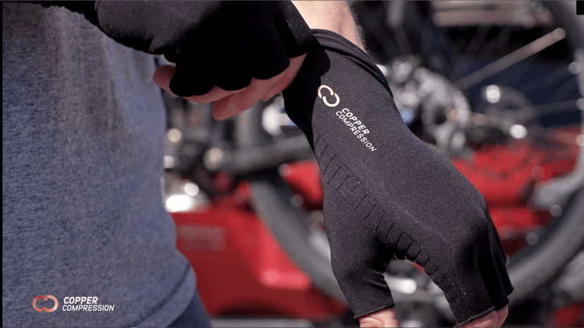 Copper Compression Arm Sleeve - Copper Infused Full Arm Brace for Forearm, Bicep, Triceps - Tennis Elbow, Basketball, Golf, Arthritis, Tendonitis, Bursitis, Post Surgery Rehab - Black - S