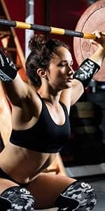 Knee Sleeves (1 Pair), 7mm Neoprene Compression Knee Braces, Great Support for Cross Training, Weightlifting, Powerlifting, Squats, Basketball and More