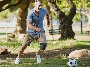 Bracoo Knee Support Brace for Men Women, Adjustable Compression Sleeve Wrap Patellar Pad Tendon - Arthritis Pain, meniscus tear, Injury Recovery, Running, Workout, KS10