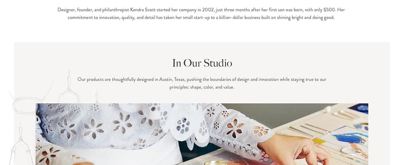 Kendra Scott Pickleball Short Pendant Necklace, Fashion Jewelry for Women