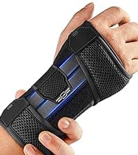 FREETOO Carpal Tunnel Wrist Brace Night Support Fit Right Hand for Work, Pain Relief Wrist Splint for Tendonitis, Sprain, Strain, Rigid Hand Brace for Arthritis for Women and Men (S/M, Black/Pink)