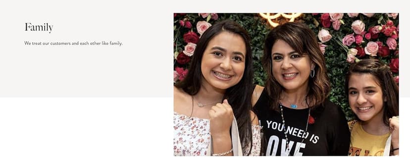 Kendra Scott Pickleball Short Pendant Necklace, Fashion Jewelry for Women