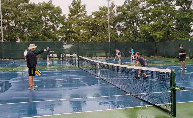 Can you play pickleball in the rain?