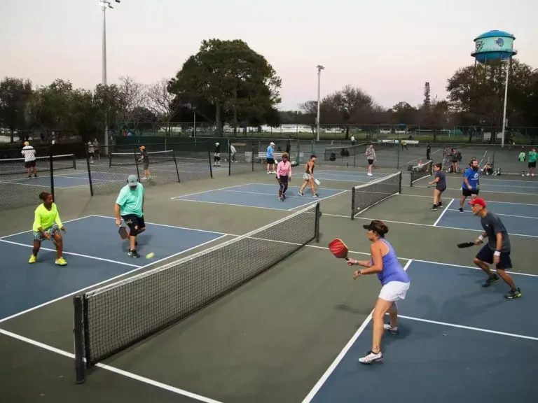 How long does a pickleball game last?