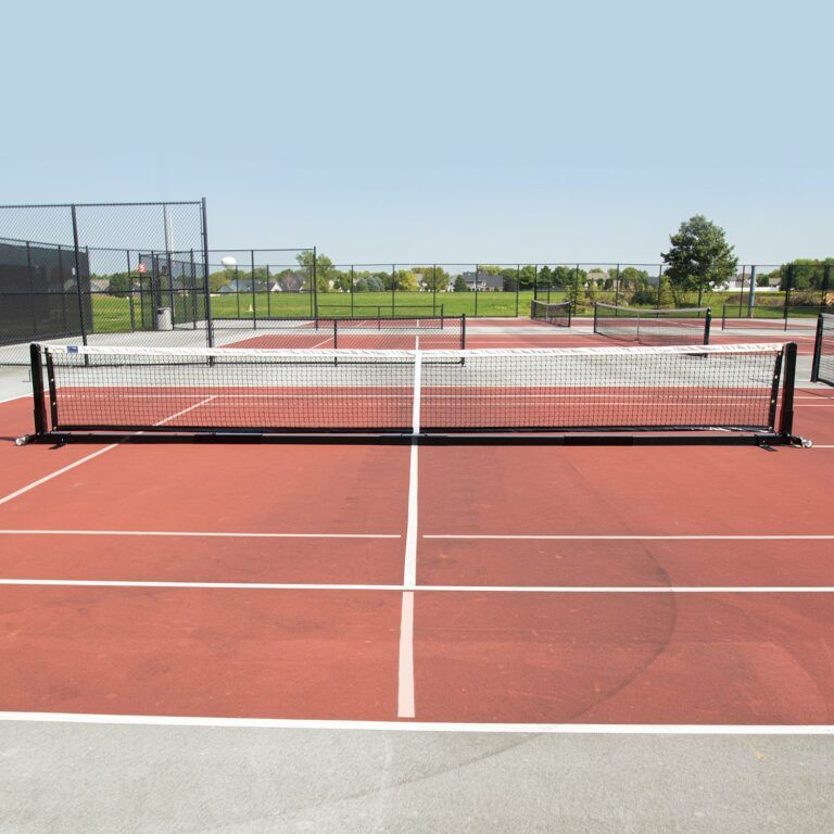 Setting up your pickleball net