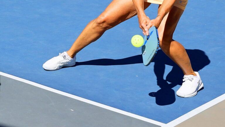 Move like a pro: Volleying on the run