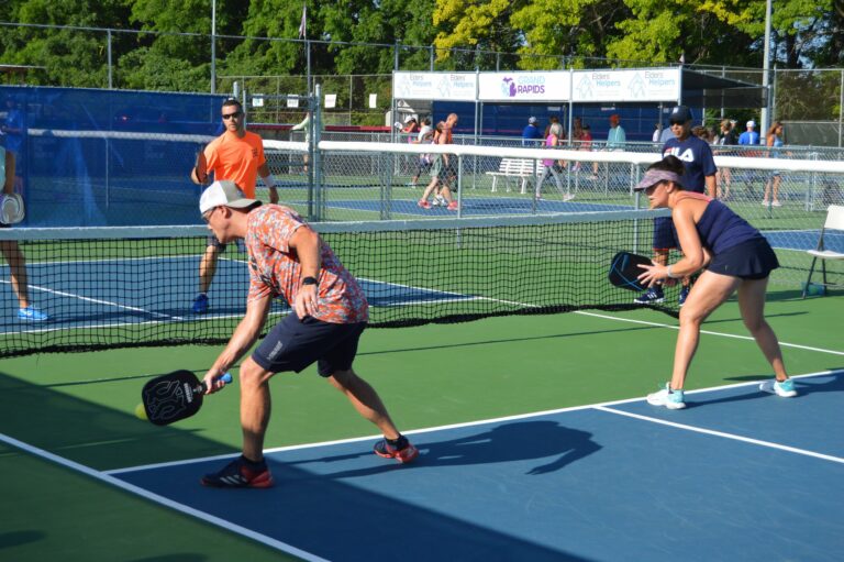 Match-formats-singles-vs-doubles