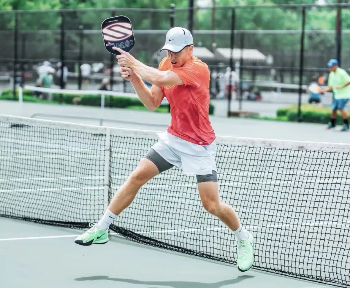 The Pickleball Backhand: One Handed Or Two? - TopspinPro