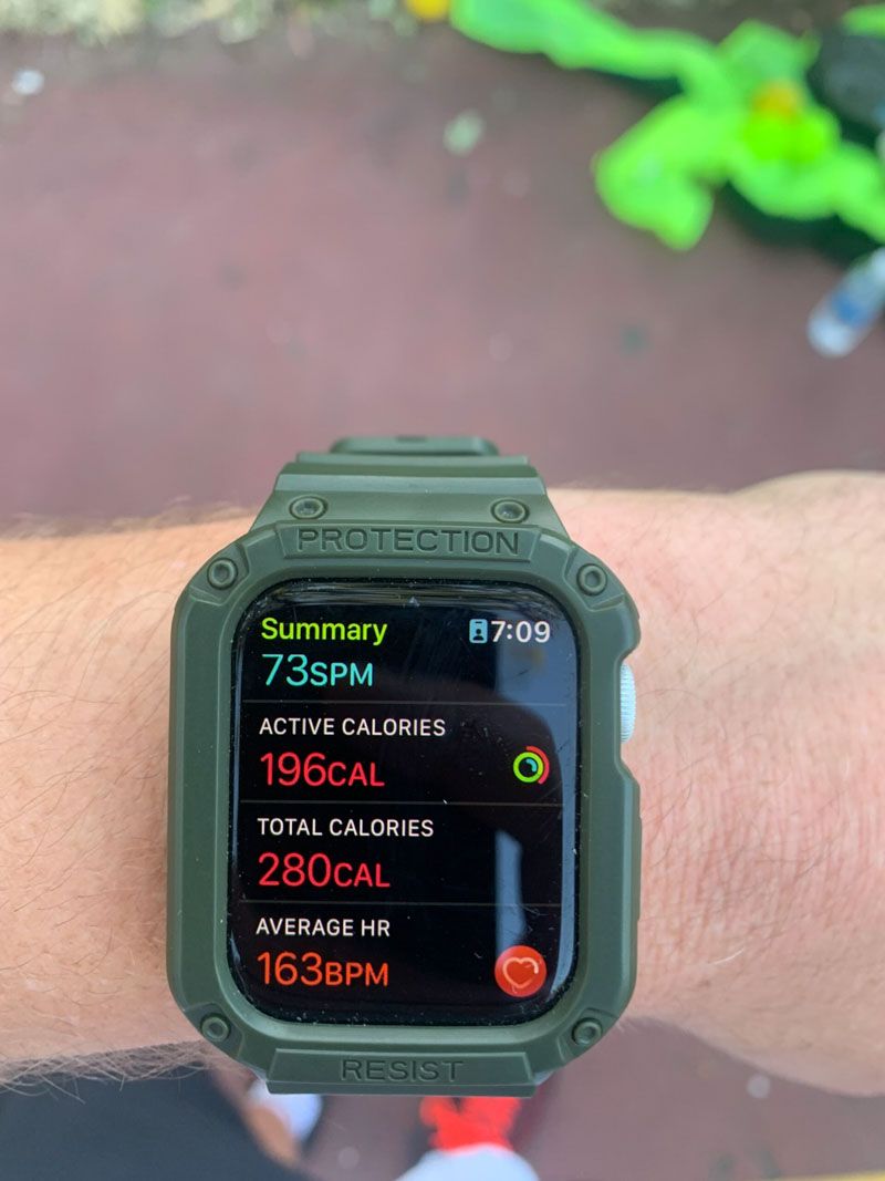 Fitness trackers and apps: pros and cons